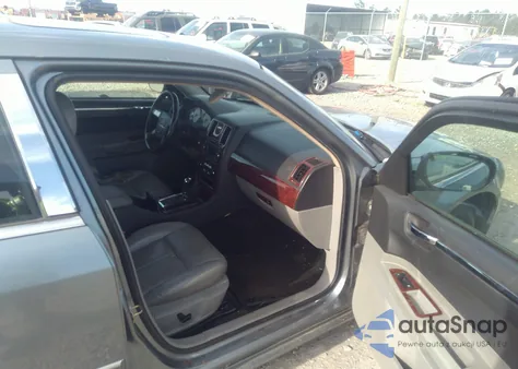 2006 Chrysler 300 Touring from USA, damaged, VIN 2C3KA53G06H206195